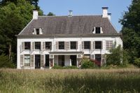Huize Nieuw-Amelisweerd te Bunnik in 2014. Bron: Rijksdienst voor het Cultureel Erfgoed (RCE) te Amersfoort, beeldbank, documentnummer: 13879-54759.