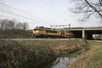 In 2009 de situatie te vergelijken met de vorige foto uit 1977. Foto genomen vanaf de Oude Mereveldseweg/Nieuwe Houtenseweg. Foto: Nico Spilt, Langsderails.nl.