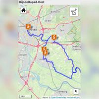 Route van het Rijndeltapad-Oost vanaf Utrecht naar Wijk bij Duurstede via Houten of Bunnik lopend. Bron: Openstreetmap.org.