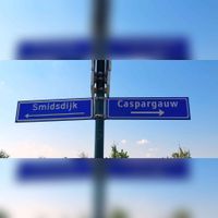 Straatnaamborden Smidsdijk en Caspargauw in Werkhoven in 2022. Foto: Sander van Scherpenzeel.