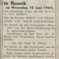 Op woensdag 10 juni 1964 zou familie Bosch van Drakestein voor de laatste keer uit eigen bezit de kersen uit de boomgaard van Mereveld verkopen. Twee maanden ervoor was het landgoed op 27 april 1964 verkocht aan de gemeente Utrecht. Bron: Regionaal Archief Zuid-Utrecht (RAZU), krantenbank.
