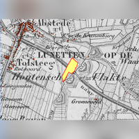 In het geel gearceerd het land van familie Bosch van Drakestein achter fort Lunet II en III. Later werden hier de drie spoorlijnen op aangelegd (1). Bron: HISGIS Utrecht.