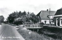 Het dorp Tull en 'Waal aan de Waalseweg in 1967 afgebeeld op een prentbriefkaart.