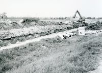Land in de omgeving van de Warinenpoort in 1985 bij boerderij De Steenen Poort tijdens archeologische opgravingen naar de verdwenen (kasteel)toren (2). Bron: Regionaal Archief Zuid-Utrecht (RAZU), 353.