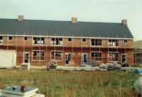 Bouw van woningen aan de Penningslag 2 t/m 22 in augustus/september 1988. Richting het zuidoosten gezien. Familiearchief Van Scherpenzeel.