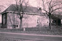 Huis gezien vanuit het zuiden aan de Utrechtseweg 19 omstreeks 1950. Bron Familie archief Van der Haar/Van Dijk.