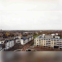 Zicht vanaf het gemeentehuis van Houten op Het Kant, de Dijkhoeve en het Imkerseind in ca. 1998. Bron: Regionaal Archief Zuid-Utrecht (RAZU), 353.
