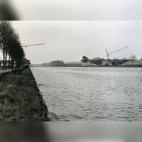 De bouw van de brug van Rijksweg A27 over het Amsterdam-Rijnkanaal op 29 mei 1980. Bron: Regionaal Archief Zuid-Utrecht (RAZU), 353.