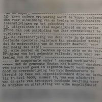 Op maandag 13 februari 1983 ten overstaan van de Houtense notaris Hendrik Gerrit Otterloo verkocht de gemeente Houten het bakhuis/zomerhuis aan de heer Viljeer ter waarde van ƒ. 180.000-. gulden. Beschrijving van eerdere verkrijging. Bron: RAZU, 005.