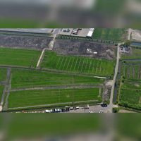 Luchtfoto gezien vanuit het noorden op de Vuilcop in de gemeente Nieuwegein voor 1962 nog onderdeel geweest van de gemeente Houten. Foto: Slagboom en Peeters Luchtfotografie B.V..