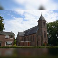 De Rooms-Katholieke Kerk aan de Beusichemseweg 104. Bron: Wikimedia Comons Henk Monster.