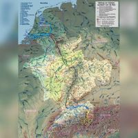 Verloop en rivierensysteem van de Rijn, plaatsnamen in Nederlands. Bron: Wikipedia Rijn WWasser - Eigen werk.