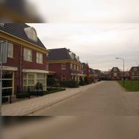 Woningen aan het Schelhout in de buurt De Houten in 2006. Foto: Sander van Scherpenzeel.