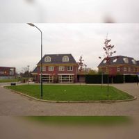 Woningen aan het Zonnehout in 2006 in de buurt De Houten. Foto: Sander van Scherpenzeel.