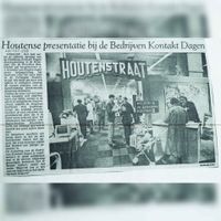 'Houtense presentatie bij de Bedrijven Kontakt Dagen' in de Houtenstraat in de Euretco op bedrijventerrein Doornkade in 1985-1990. Bron: Regionaal Archief Zuid-Utrecht (RAZU) - voormalige Oudheidskamer gem. Houten.