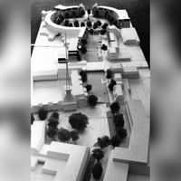 Maquette van Het Kant, De Slinger en het Onderdoor gezien vanuit het westen zoals alle gebouwen, woningen en winkels destijds ontwikkelt diende te worden in ca. 1980. Foto: Gemeente Houten.