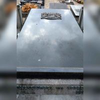 Familiegraf van Rijckevorsel van Kessel op begraafplaats Neerbosch aan de Dennenstraat 125 in Nijmegen. Bron: Online-begraafplaasten.nl.