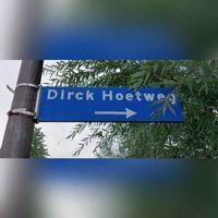 Straatnaambord Dirck Hoetweg in Leidsche Rijn in september 2023. Foto: Sander van Scherpenzeel.