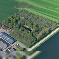 De niet meer in gebruik zijnde eendenkooi De Knoest, gelegen aan de Kanaal Zuid in Schalkwijk in 2018.